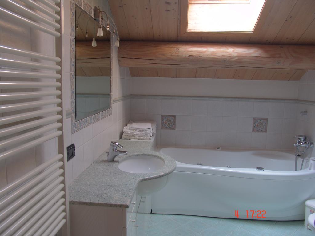 Casa Martina Apartment Livigno Phòng bức ảnh